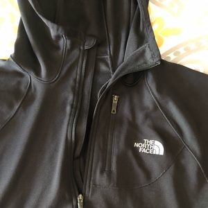Black active long sleeve North Face shirt